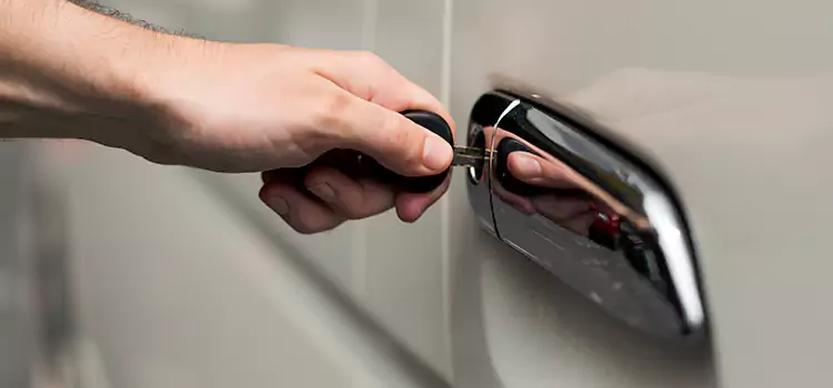 Why Choose Our Auto Locksmith Team in Hannibal, MO?